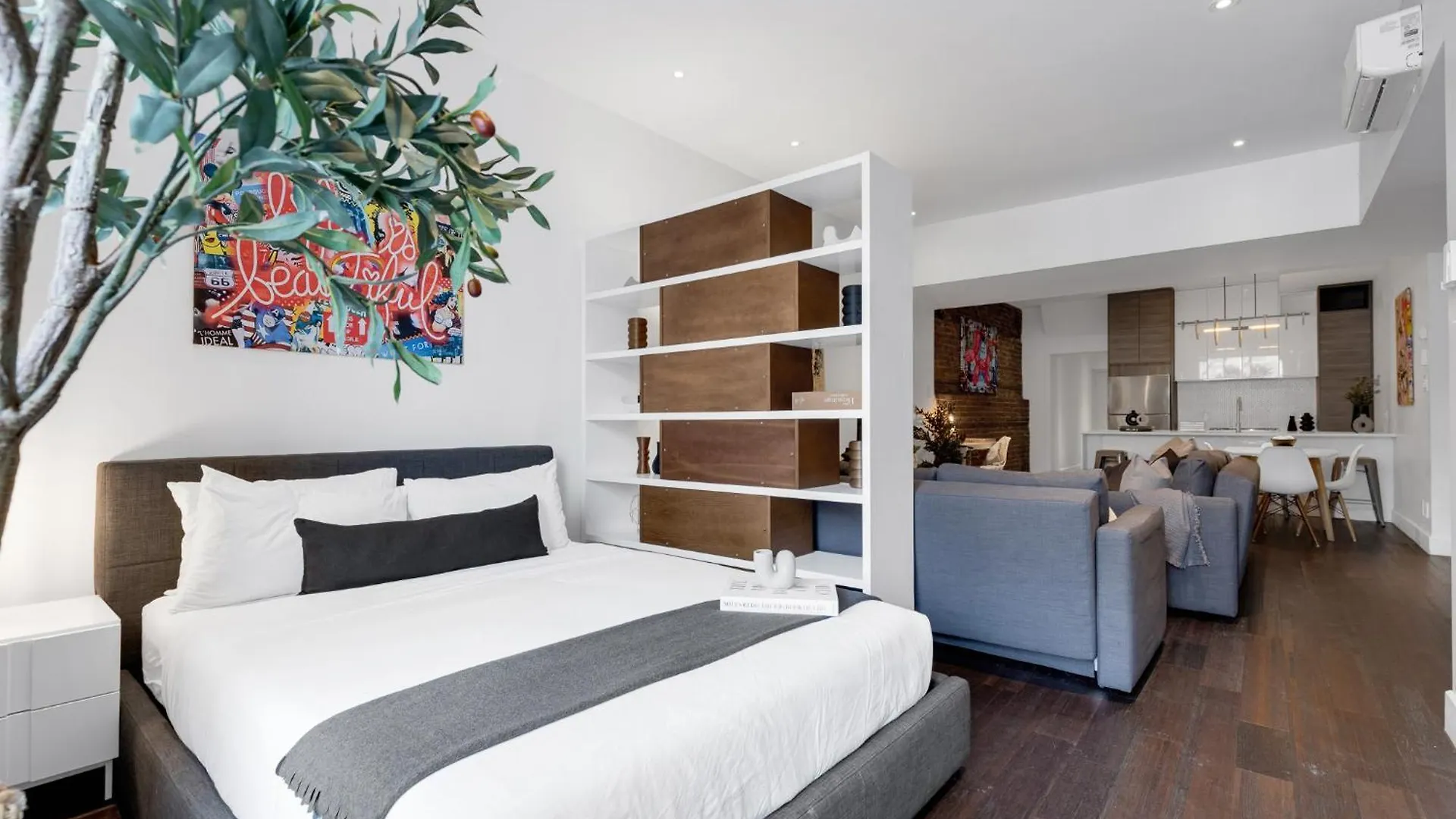 Liv Mtl Soho Aparthotel Montreal