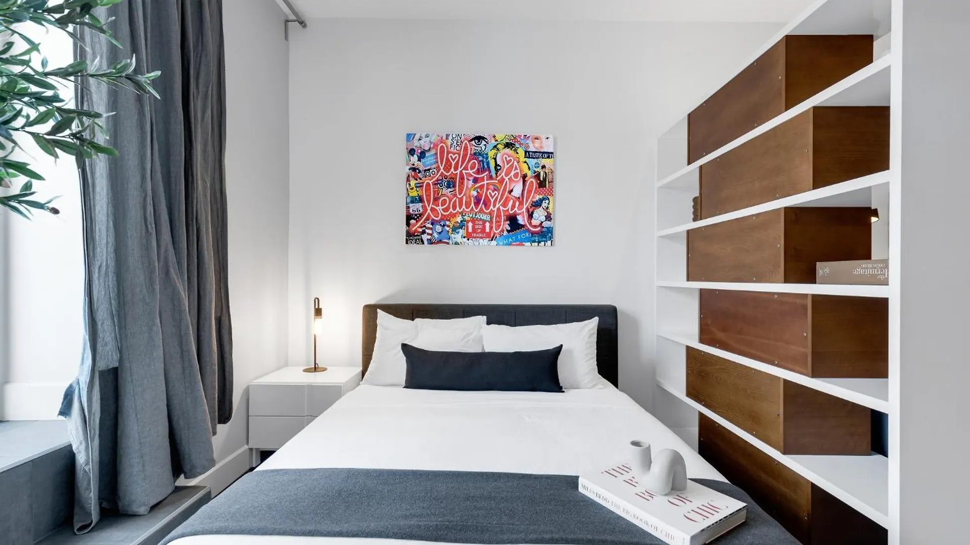 Liv Mtl Soho Aparthotel Montreal Canada