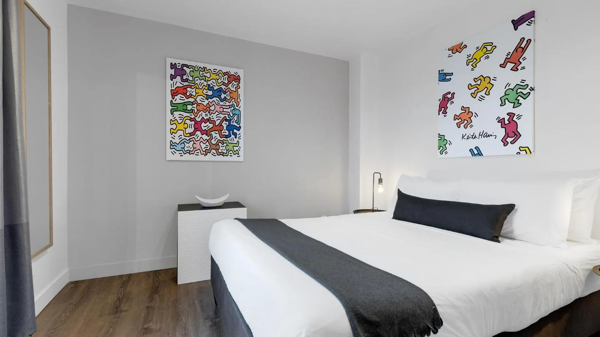 Liv Mtl Soho Aparthotel Montreal
