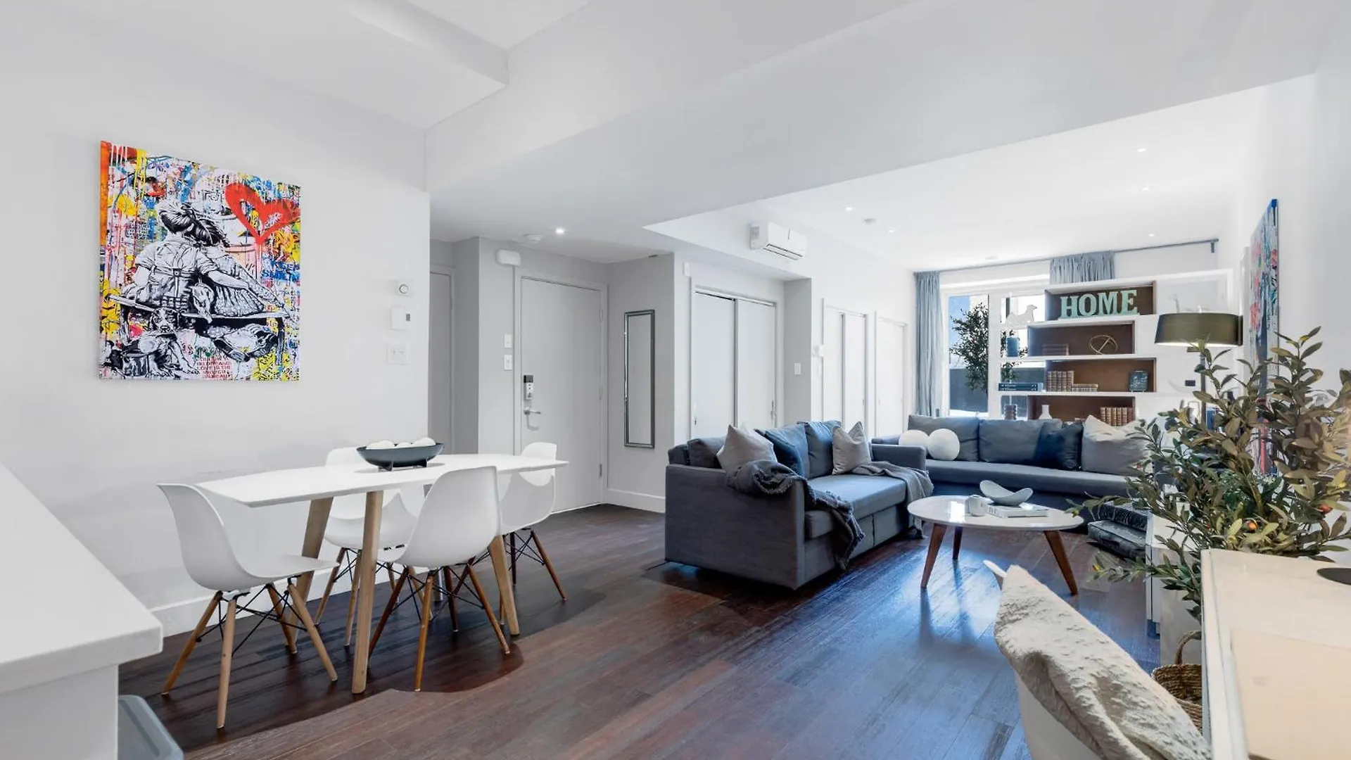 Liv Mtl Soho Aparthotel Montreal Canada